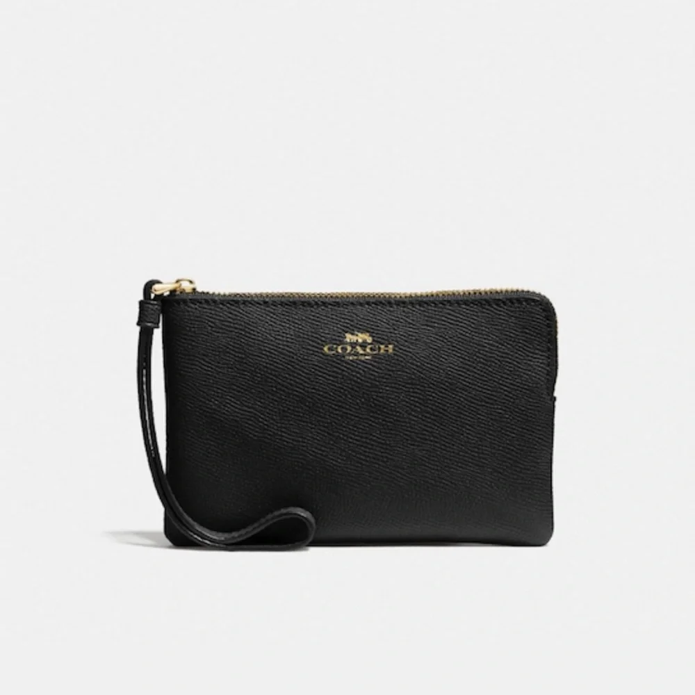 NWT COACH leather wristlet!! - Picture 2 of 10